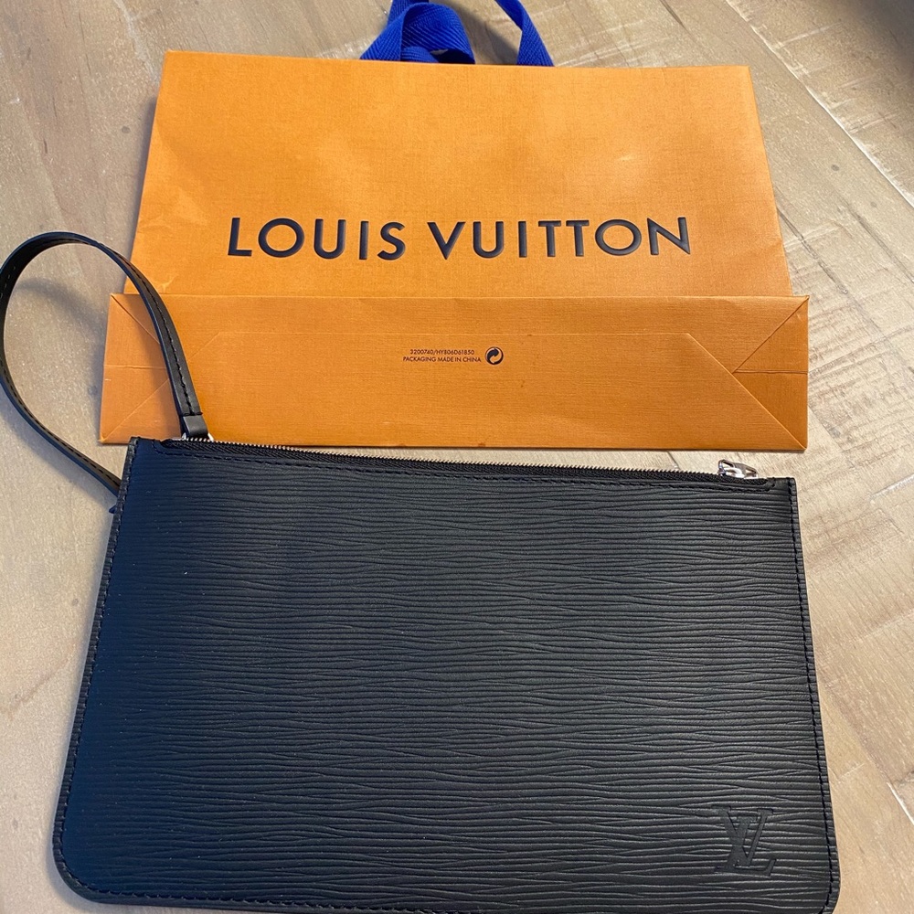 Louis Vuitton Epi Pouchette
